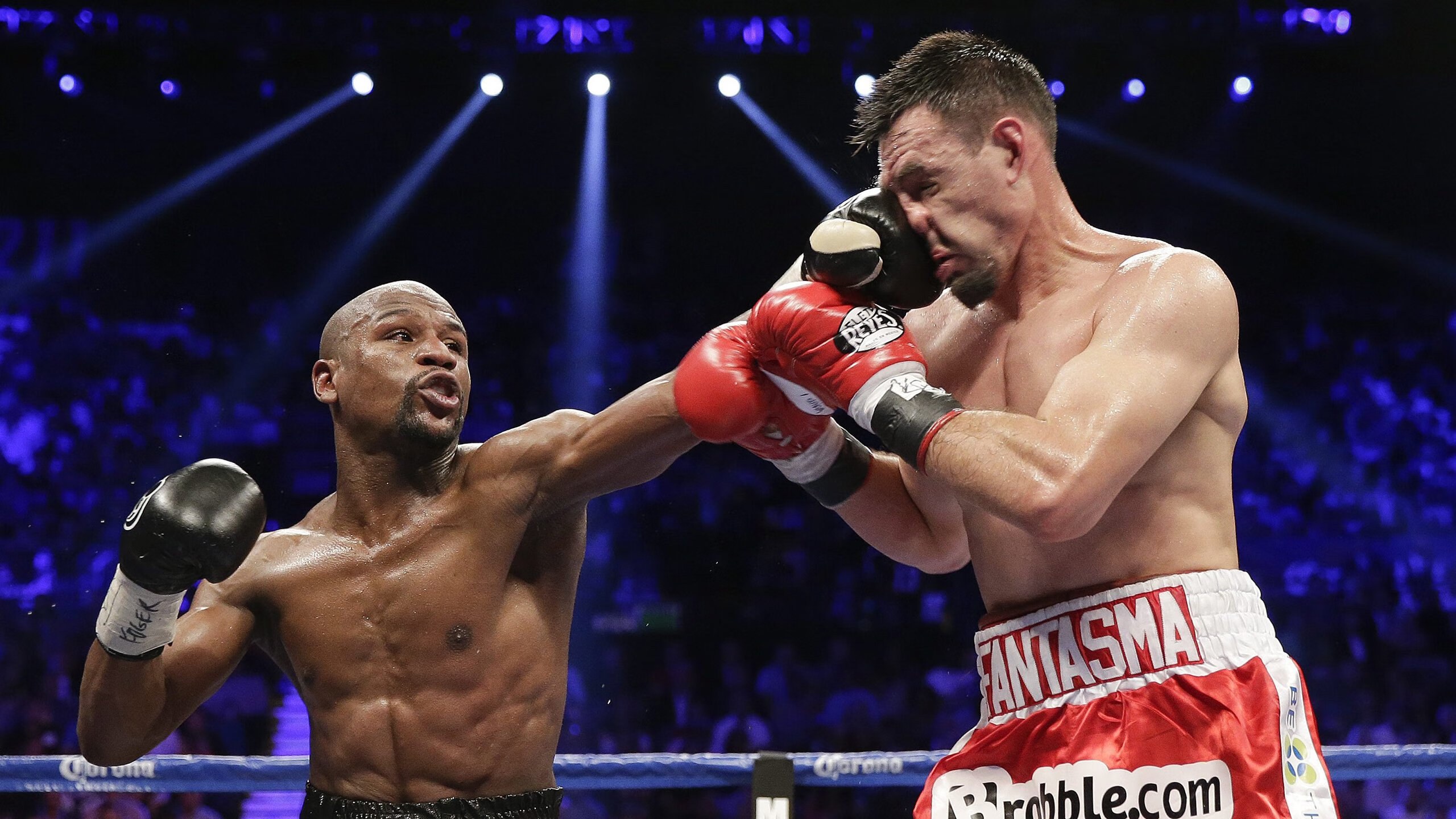 英超焦点战役持续火热，带动足球文化繁荣，英超精彩